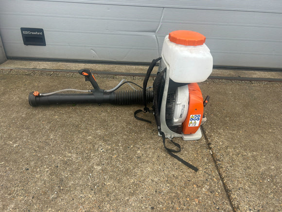 STIHL SR 430 Nebelgerät in neuwertigem Zustand, voll funktionsfähig.